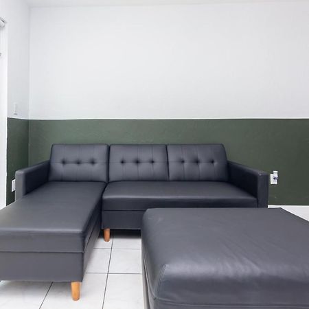 One Bedroom Apartment - With Parking & Balcony - Heart Of Wynwood Μαϊάμι Εξωτερικό φωτογραφία